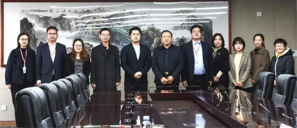 尊龙中国官网官方网站人力资源子集团与日亚国际交流中心到威海职业学院参观洽谈