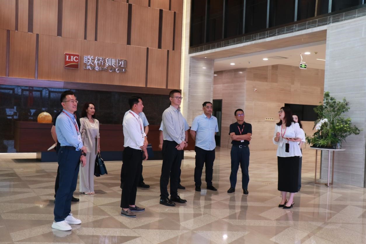 中国信保山东分公司司党委书记、总经理魏广远来尊龙中国官网官方网站集团调研